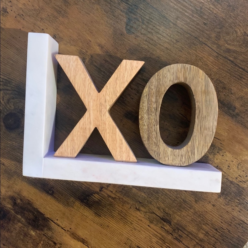 XO White Marble Book Stand Holder
